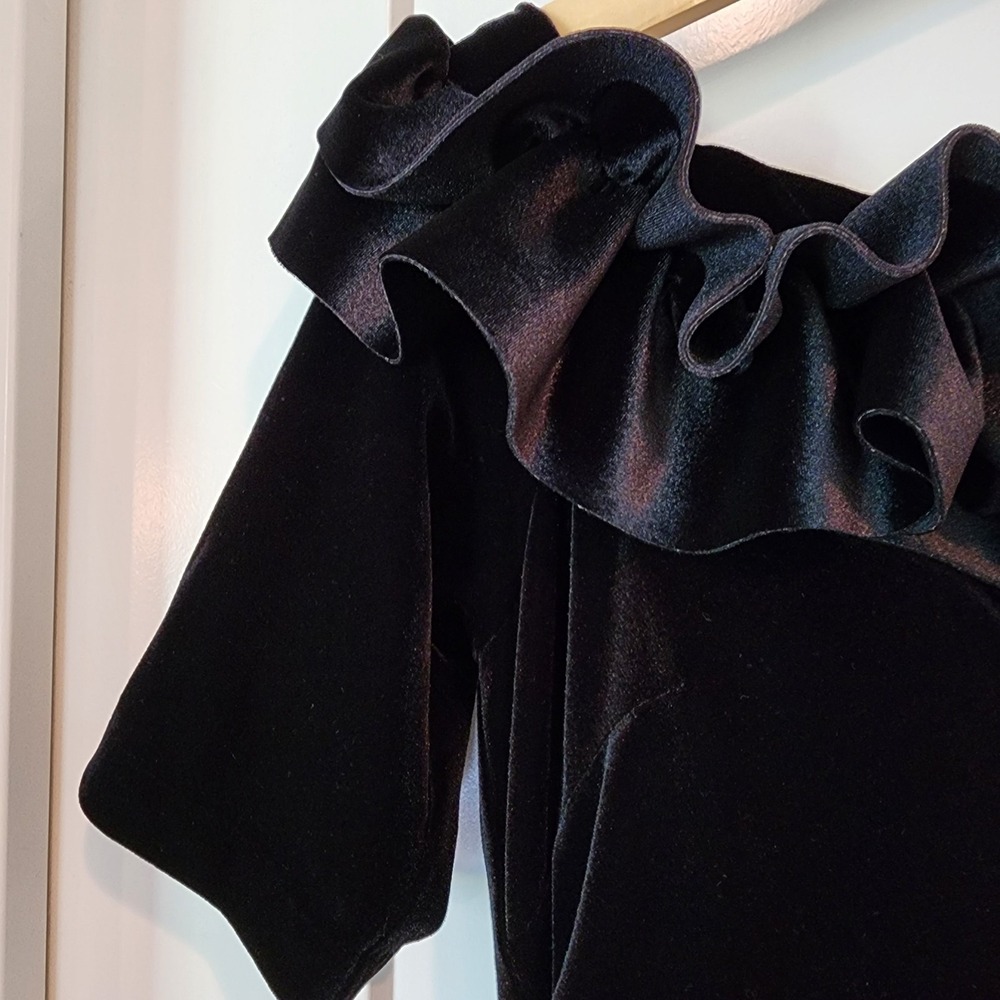 NWT XSCAPE Black Velvet Off-Shoulder Ruffle‎ Gown 16 Formal Event Wedding Ball - Picture 10 of 16